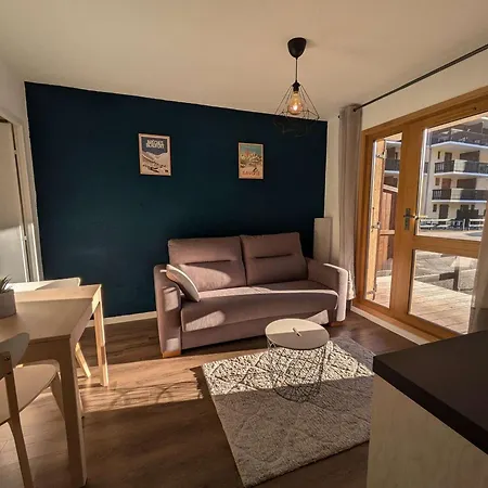 Apartment Moderne 1 Avec Piscine, Proche Et Village - Fr-1-342-328